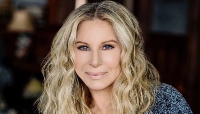 Photo: Barbra Streisand deeply cut following Alan Bergmans sudden death: Source