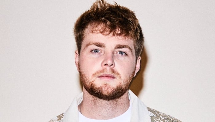 Photo: Alex Warren reveals he had second thoughts about hit track Ordinary