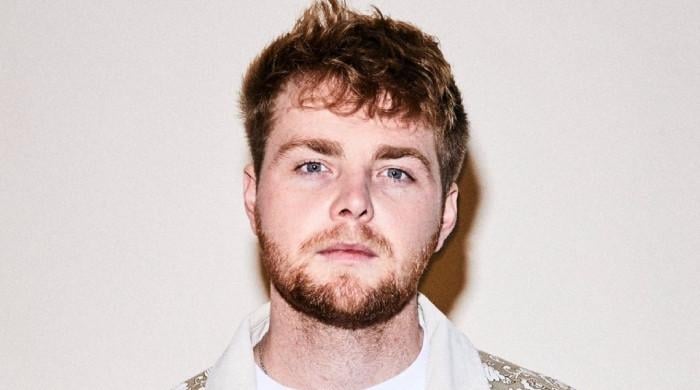 Alex Warren shares rare views on hit track 'Ordinary'