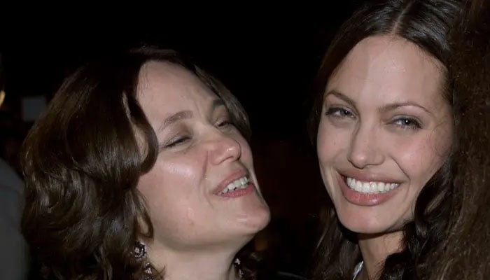 Angelina Jolies mothers cause of death revealed