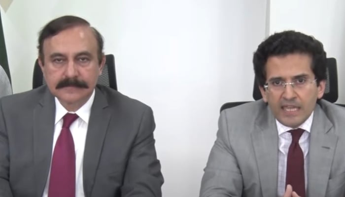 (Right to left) Federal Minister for Petroleum Ali Pervaiz Malik and Minister for Parliamentary Affairs Dr Tariq Fazal Chaudhry are addressing a press conference in Islamabad, on September 10, 2025. — Geo News