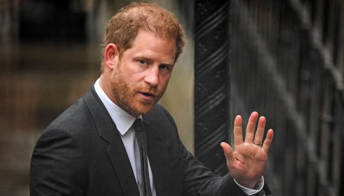 Prince Harry drops poignant hint he wants to reconcile with Royal Family