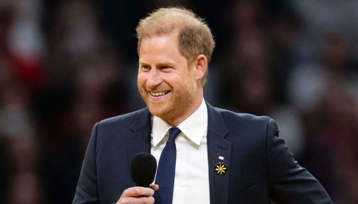 Prince Harry raises serious question with surprise visit to Ukraine