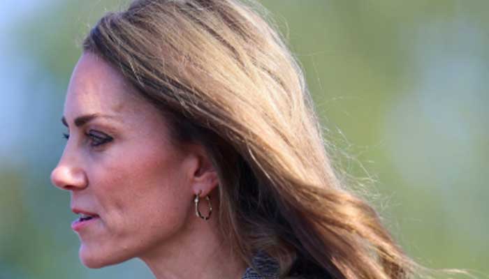 Kate Middleton on Thursday tried her hand at silk screen printing
