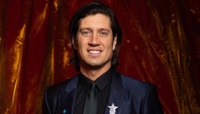 Vernon Kay hits back at age critics over nightclub visits