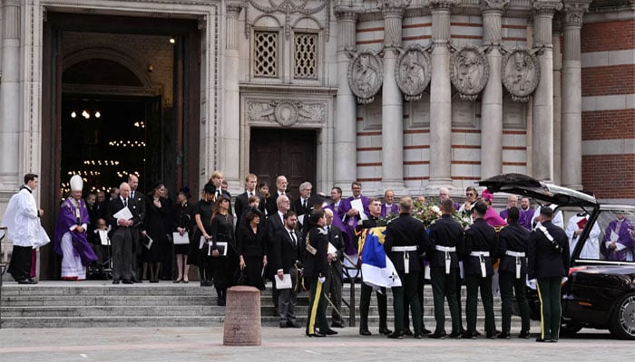 Buckingham Palace issues statement as King Charles breaks royal tradition
