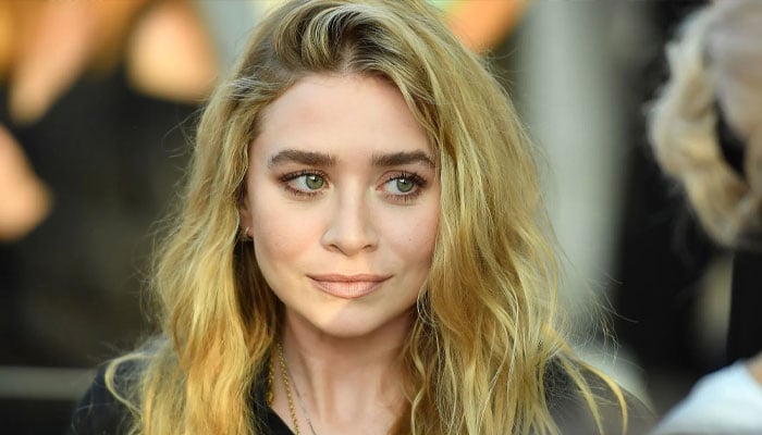 Ashley Olsen debuts dramatic hair colour change