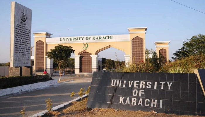 University of Karachis Silver Jubilee Gate. — APP/File
