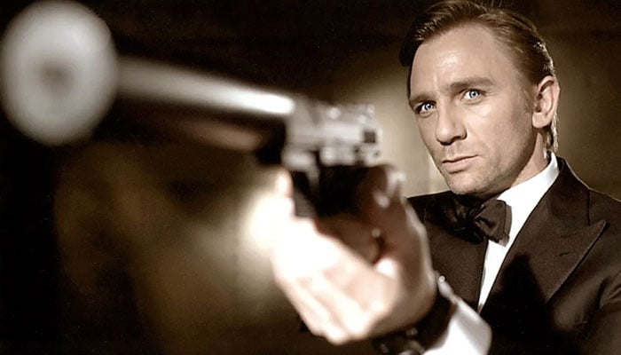 Denis Villeneuve to look for young British actor for Bond
