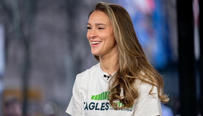 Kylie Kelce talks about homecoming dresses
