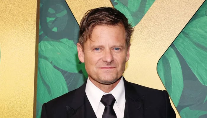 Steve Zahn says Glen Powell’s Chad Powers look made him break