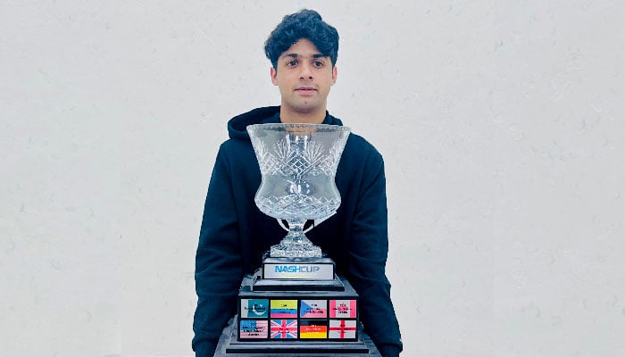 Pakistan’s squash player Noor Zaman is pictured with the trophy after winning the Nash Cup 2025 title by defeating Egypt’s Moustafa Elsirty in the final in Canada on September 28, 2025. – Reporter