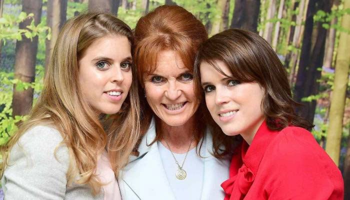Sarah Ferguson’s scandal tests loyalty of Beatrice, Eugenie