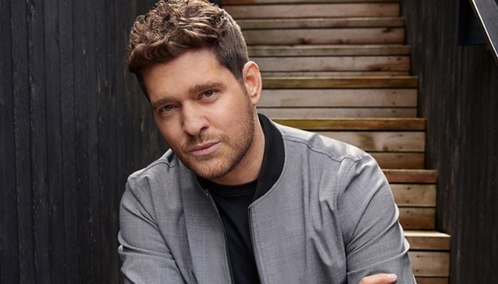 Michael Bublé throws his entire team under the bus