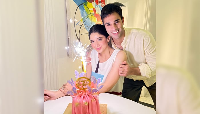 Pakistani starlet Mawra Hocane and her husband Ameer Gilani. — Instagram@mawrellous