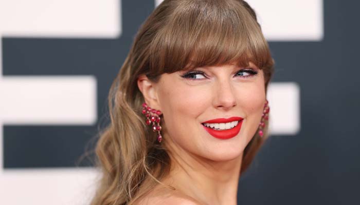 Taylor Swift breaks another record with huge achievement