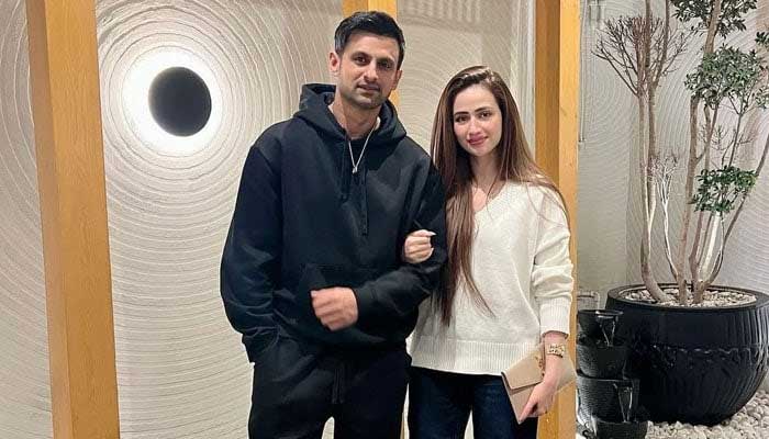 An undated picture of Pakistan cricketer Shoaib Malik (left) and his wife Sana Javed. — Facebook/@SanaJavedOfficial