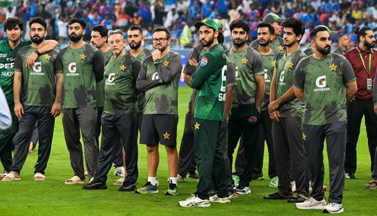 A dejected Pakistan side after the loss in the final Asia Cup 2025 match at the Dubai International Cricket Stadium, Dubai, UAE, on Sunday September 28, 2025. — AFP