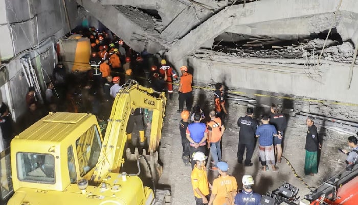 Search and rescue officers search for victims amidst the rubble of a collapsed building after a hall collapsed while students were praying at the Al-Khoziny Islamic boarding school in Sidoarjo, East Java, Indonesia, September 29, 2025. — Reuters