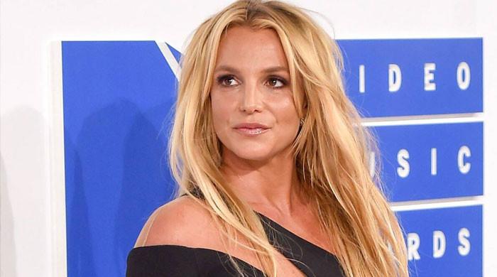 Britney Spears shocks fans after revealing 'snapped leg' in new post