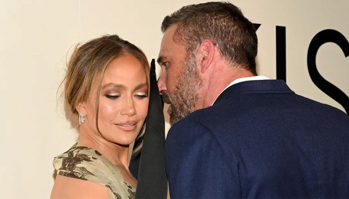 Ben Affleck shares sweet words for Lopez after divorce during film debut