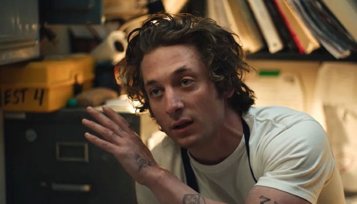 Jeremy Allen White lauds ex-girlfriend Rosalía