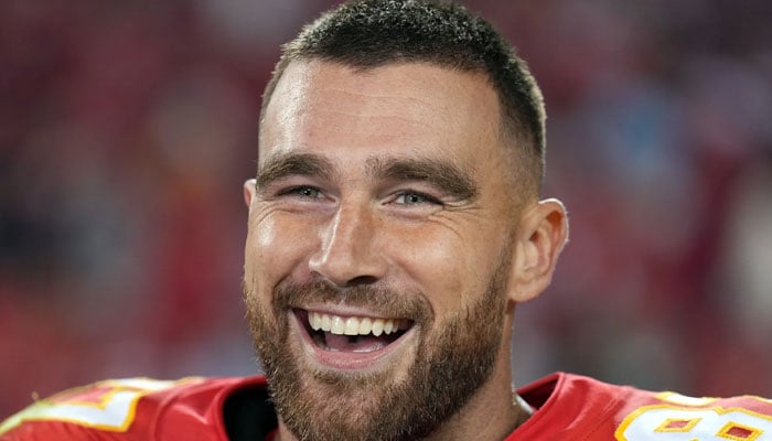 Travis Kelce raves about his partner Taylor Swift