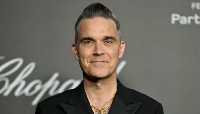 Robbie Williams announces new tour with UK dates
