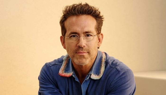 Photo: Ryan Reynolds reacts to John Candys death