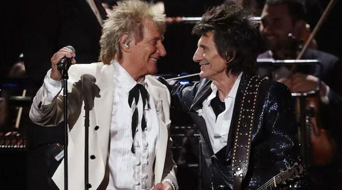 Rock legends Ronnie Wood, Rod Stewart are back in the studio