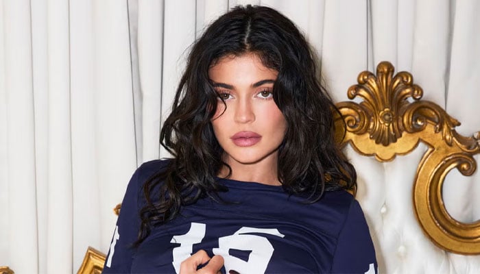 Kylie Jenner channels 2014 with throwback blue-tipped hair