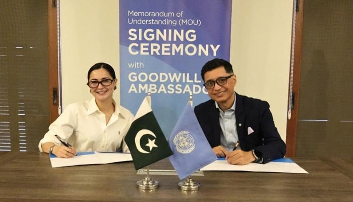 Pakistani actor Hania Aamir pictured at the signing of her contract with UN Women Pakistan. — Instagram@unwomenpakistan