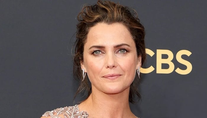 Photo: Keri Russell jokes about her hair:  I dont know what to say