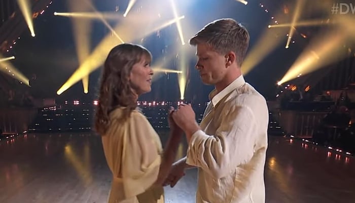Robert Irwin praises vulnerable and strong mom Terri after emotional performance