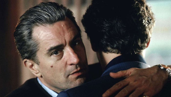 Robert De Niro urges Americans to stand up