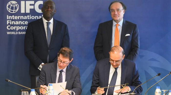 SBP, IFC sign deal to boost local currency lending in Pakistan