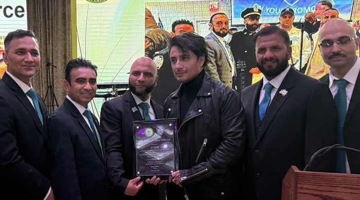 Ali Zafar receives Cultural Icon Award from NYPD, PALS