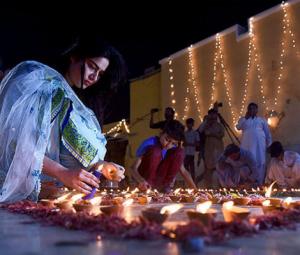 President, PM reaffirm commitment to minority rights on Diwali