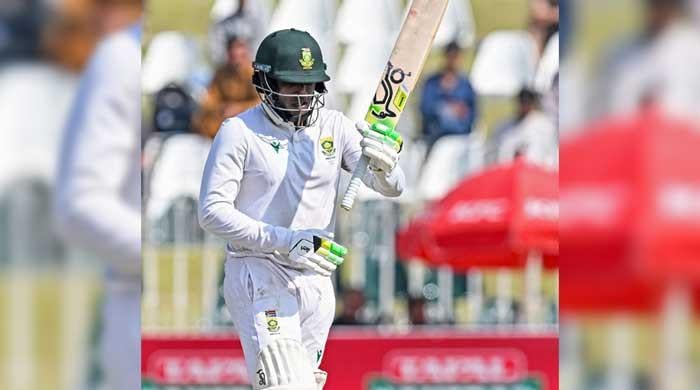 Lower-order steers South Africa to first-innings lead against Pakistan  www.geo.tv
