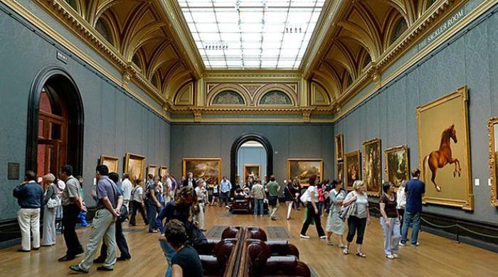 Louvre heist: Experts warn British museums are ‘next targets’ for thieves