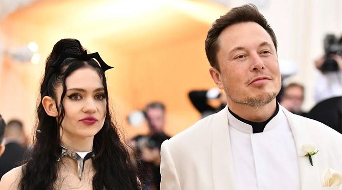 Elon Musk’s ex Grimes debuts innovative face tattoo, fans fail to notice