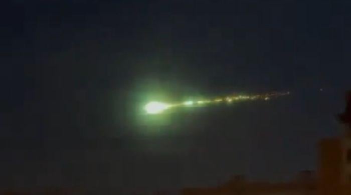 Mysterious green glowing object spotted in Moscow sky early morning: watch