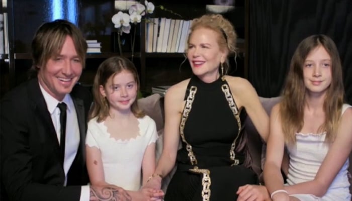 Photo: Nicole Kidman and Keith with daughters