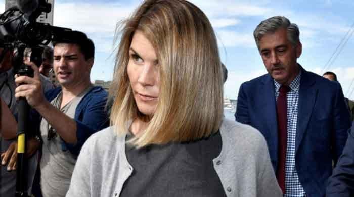 Lori Loughlin pals are 'very angry' with Mossimo Giannulli's split