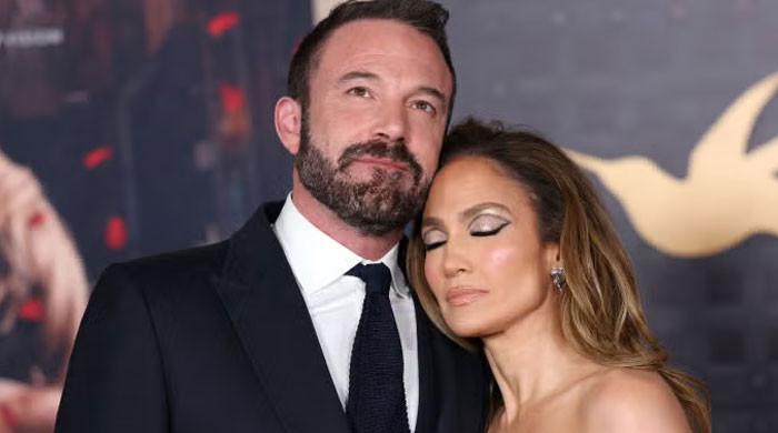Ben Affleck, Jennifer Lopez spark new dynamic: ‘Restricting him from dating'