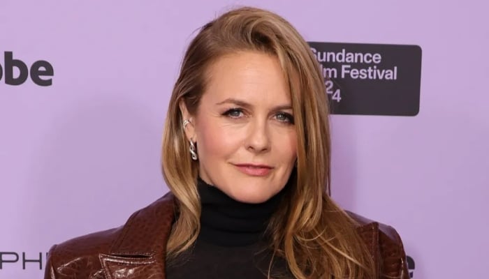 Photo: Alicia Silverstone gushes over morning routine with son Bear