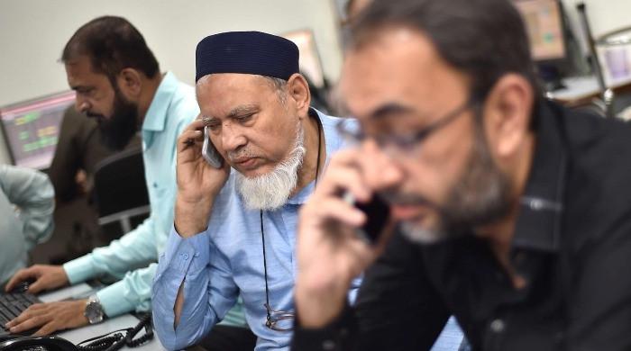 PSX declines as investors book profits amid geopolitical concerns