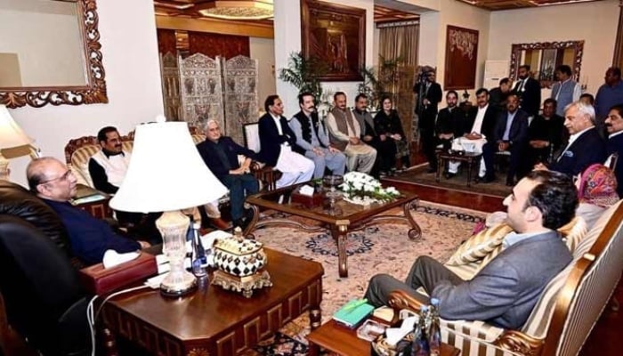 President Asif Ali Zardari chairs Azad Jammu and Kashmir parliamentary committee meeting at President House, Islamabad, October 25, 2025. — X/@MediaCellPPP