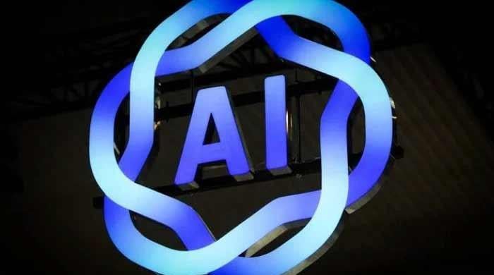 UAE, Singapore lead global AI growth as Pakistan lags behind