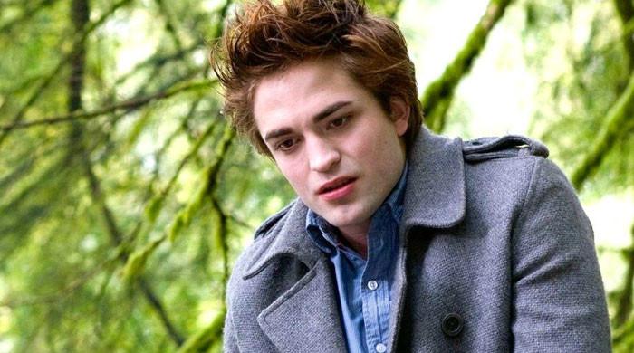 Robert Pattinson weighs in on big 'Twilight' milestone